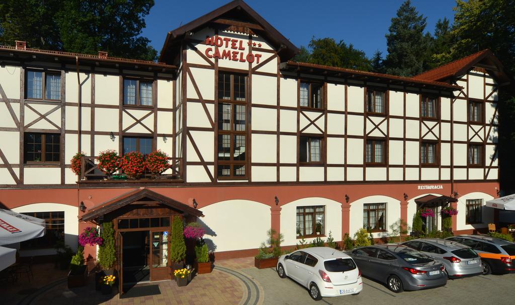 Hotel Camelot Bad Salzbrunn Exterior foto