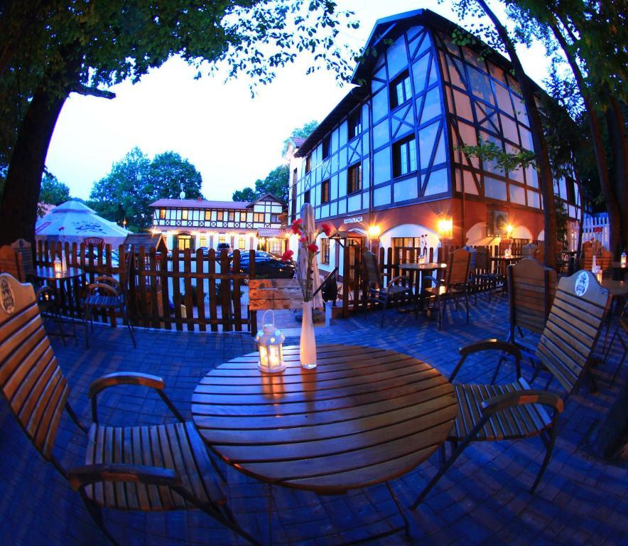 Hotel Camelot Bad Salzbrunn Exterior foto