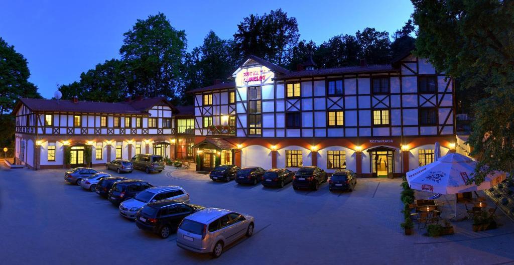 Hotel Camelot Bad Salzbrunn Exterior foto