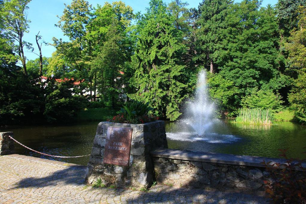 Hotel Camelot Bad Salzbrunn Exterior foto